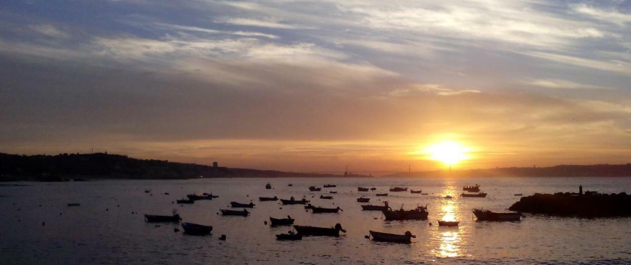 Help Yourself Hostels - Carcavelos Coast ภายนอก รูปภาพ